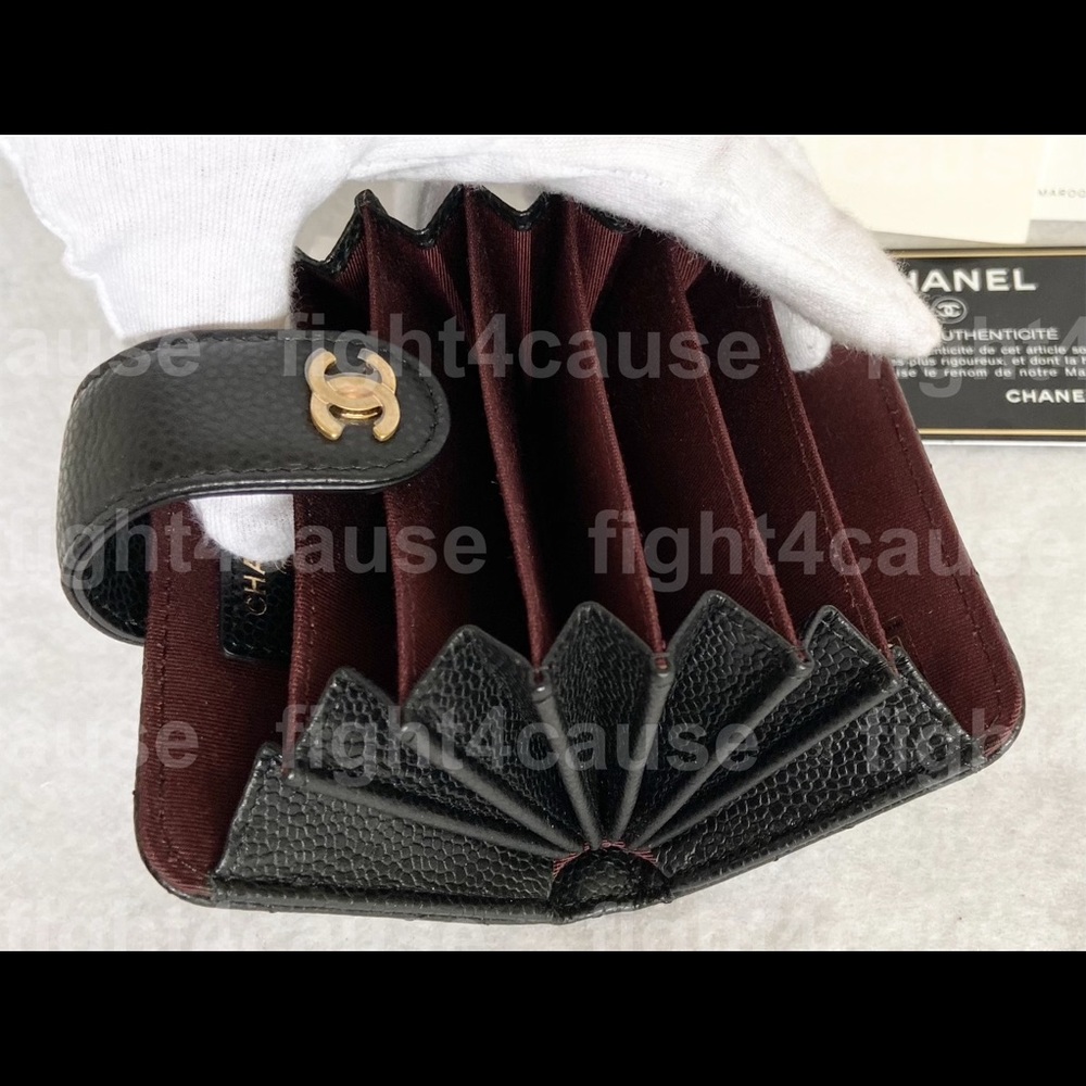 SOLD! Classic Accordion Card Holder Wallet Caviar